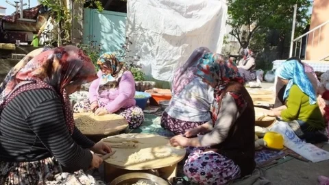 Bigadiç'te Kadınların Dayanışması