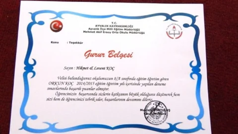 Ayvalık'ta Öğrencilere Gurur Belgesi Verildi