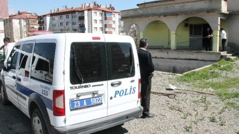 Elazığ'da Şüpheli Erkek Cesedi Bulundu