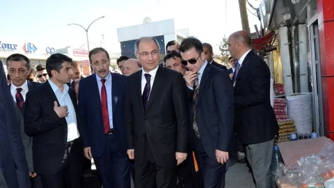 Efkan Ala Palandöken'de Esnaf Ziyareti Yaptı