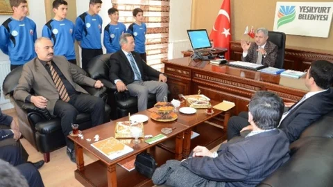 Yeşilyurt Güreş Takımı'nın Başarısı