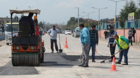 Kartepe'de Yol Çalışmaları Devam Ediyor
