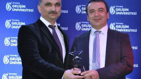 İHA'ya Ödül Yağmuru