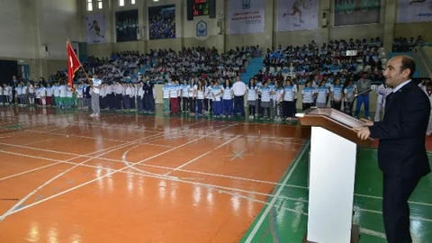 Yıldırım'da Çocuk Spor Şenliği Düzenlendi