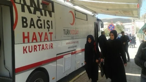Kovancılar'da Kan Bağışı Etkinliği Yoğun İlgi Gördü