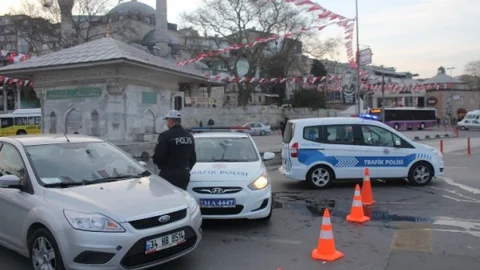 İstanbul'da Bisiklet Turu Nedeniyle Yol Kapatıldı