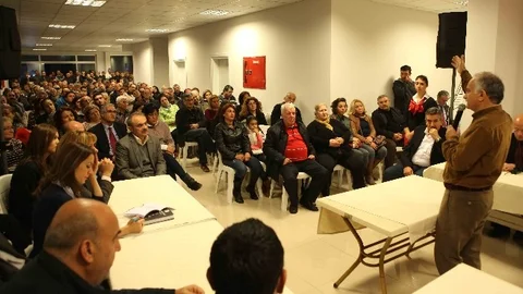 Bayraklı'da Site ve Apartman Masası