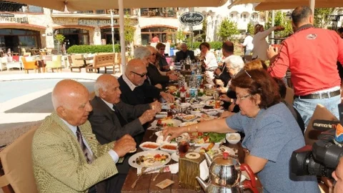 Marmaris'te Köy Enstitüsü Buluşması