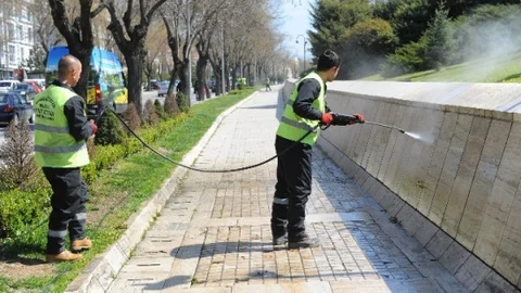 Anıtkabir'de Temizlik Çalışmaları Başladı