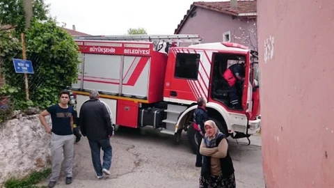 İzmit'te Şofbenden Yangın Çıktı