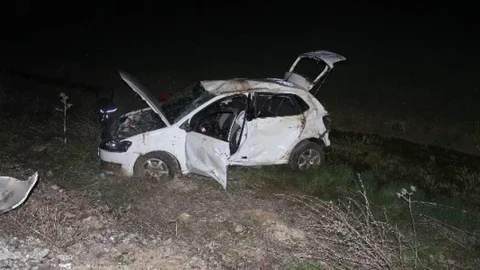 Beyşehir'de Otomobil Takla Attı