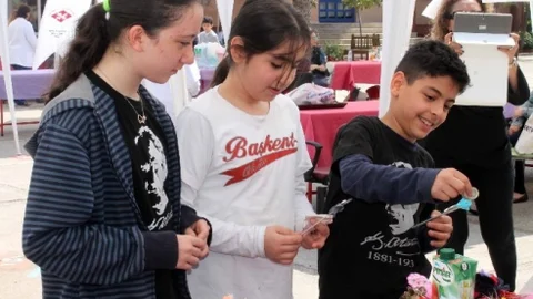 Adana'da LÖSEV İçin Kermes Düzenlendi