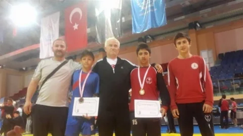 Bartınlı Güreşçi Türkiye Şampiyonu Oldu