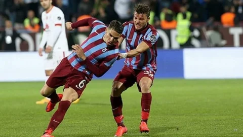 Medjani Galatasaray'ı Yeniden Yendi