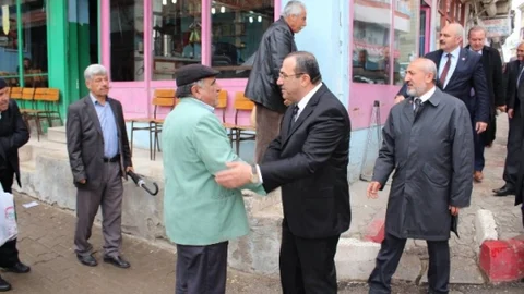 Kayrıcı ve Akcan Sungurlu'da Esnaf Ziyareti Yaptı