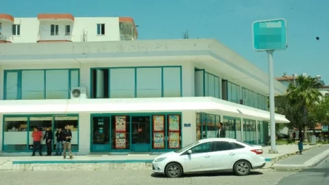 Manavgat'ta Alışveriş Merkezi Soyuldu