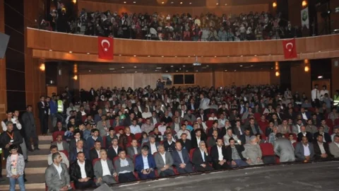 Kahta’da Sahabe Konferansı Düzenlendi