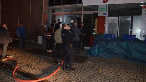 Fatsa'da Market Yangını Meydana Geldi