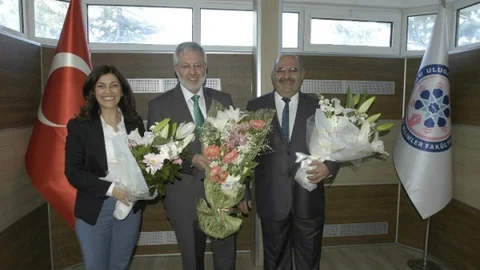Uludağ Üniversitesi'nde Dekan Değişiklikleri Gerçekleşti