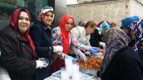Kütahya'da Lokma İkramı Yapıldı