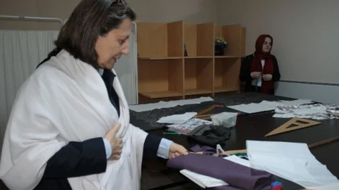 Alev Dedegil İSMEK'i Ziyaret Etti