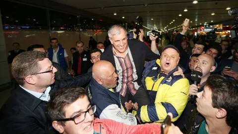 Fenerbahçe Ülker'e Coşkulu Karşılama İstanbul'da