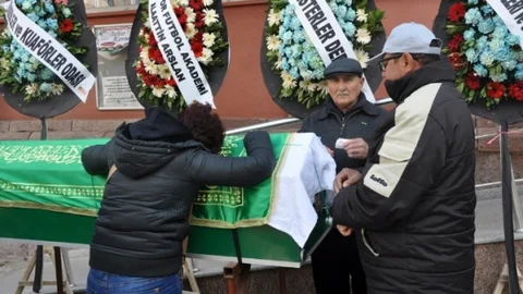 Çanakkale'de Eski Futbolcu Uğurlandı