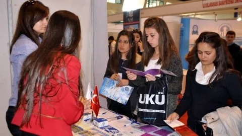 İstanbul'da Tek Destekli Üniversite