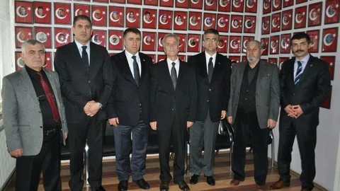 MHP Adayları Şehit Ailelerini Ziyaret Etti