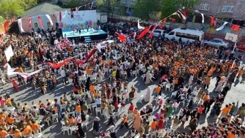 Beyoğlu'nda 23 Nisan Coşkusu Başladı