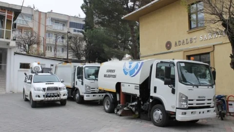 Gördes Belediyesi Yeni Araçlarla Güçleniyor