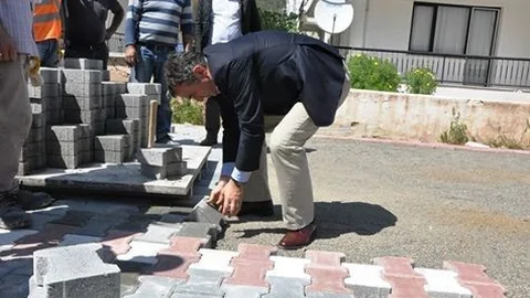 Ayvalık'ta Yol Çalışmaları Devam Ediyor