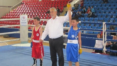 Merhum Boksörler Anıldı İzmit'te