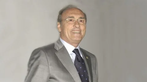 Prof. Dr. Ayhan Kızıl Hayatını Kaybetti
