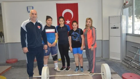 Adana'dan 14 Sporcu Şampiyonaya Gidiyor