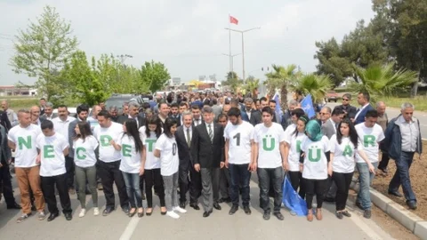 AK Parti Adayları Ceyhan'da Buluştu