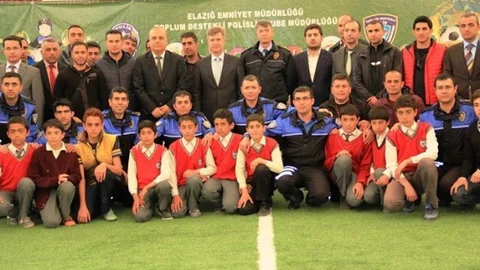 Elazığ'da Futbol Turnuvası Başladı