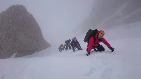 Bursa'da Dağcılar Zirveye Tırmandı