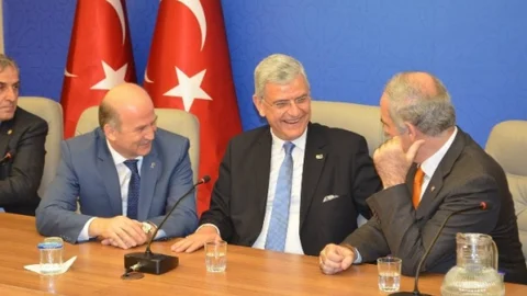 Bursa'ya Bakan Bozkır'dan Övgü