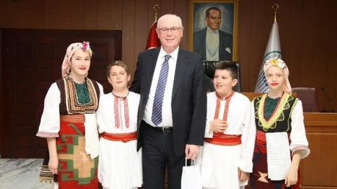 Uluslararası Çocuk Halk Dansları Festivali Eskişehir'de Başladı