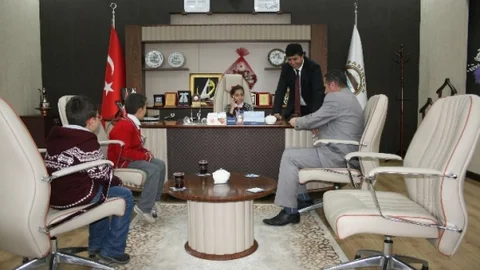 Pasinler'de Çocuklar Başkan Oldu