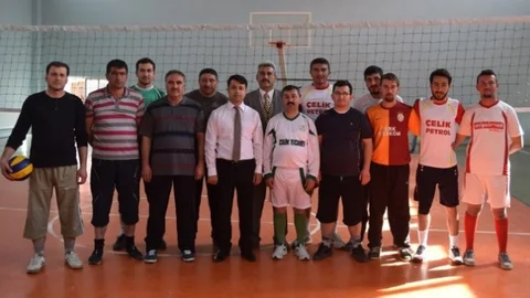 Pazarlar'da Voleybol Turnuvası Başladı