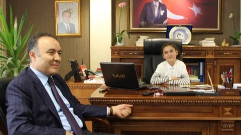 Erzurum'da Çocuk Vali Beyza Öger