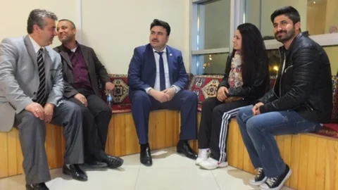 Havran'da Amatör Tiyatro Gösterimi