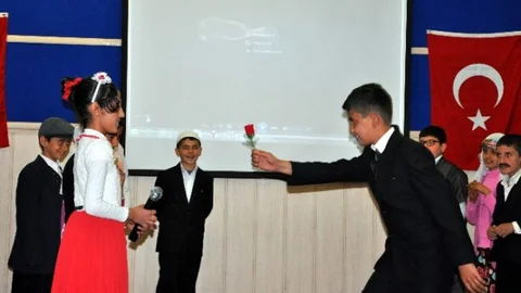 Sincik'te 23 Nisan Coşkusu Yaşandı