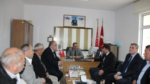 AK Parti Adayları Arıt'ta Ziyarette Bulundu