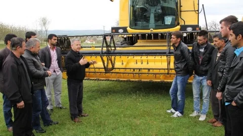 Elazığ'da Biçerdöver Eğitimi Veriliyor