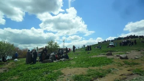Kilis'te Şeyh İzzettin Türbesi Ziyaretçi Akınına Uğradı