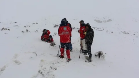 Van'da Mahsur Kalan Çobanlar
