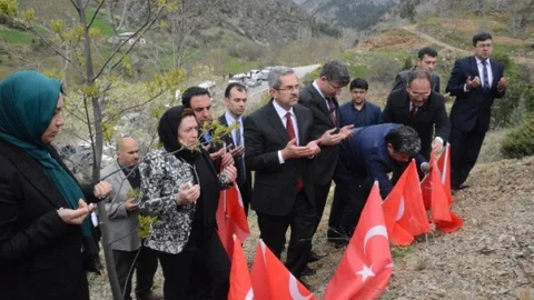 Adana'da Şehitler Dualarla Anıldı